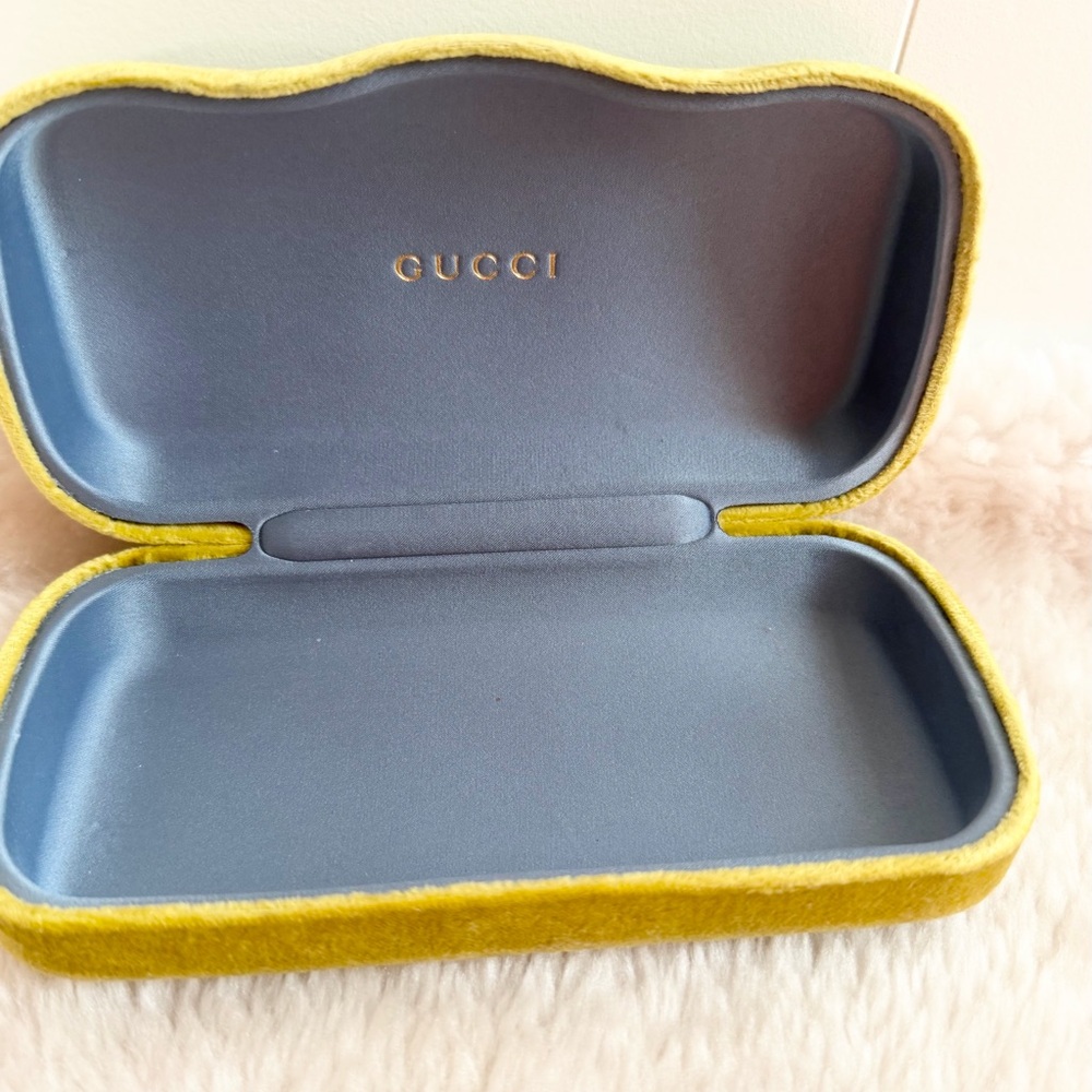 Gucci Yellow and Blue Velvet Glasses case - Picture 3 of 6